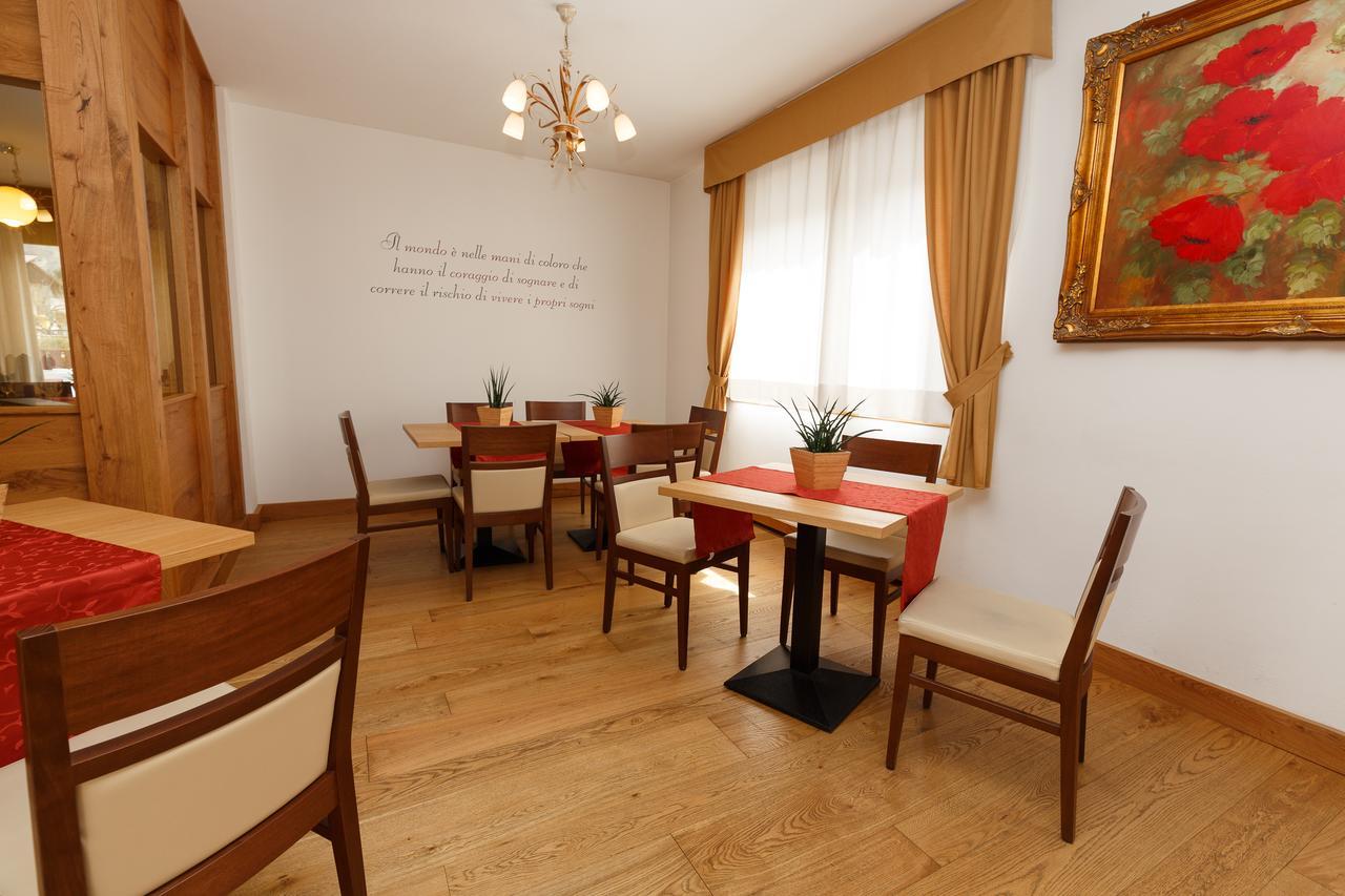 Olympic Regina Hotel Pinzolo Buitenkant foto